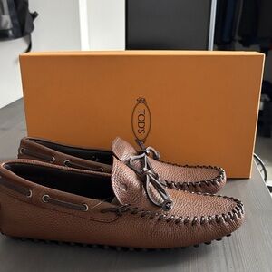 Tod's Gommino Brown Leather Loafers brand new size 7